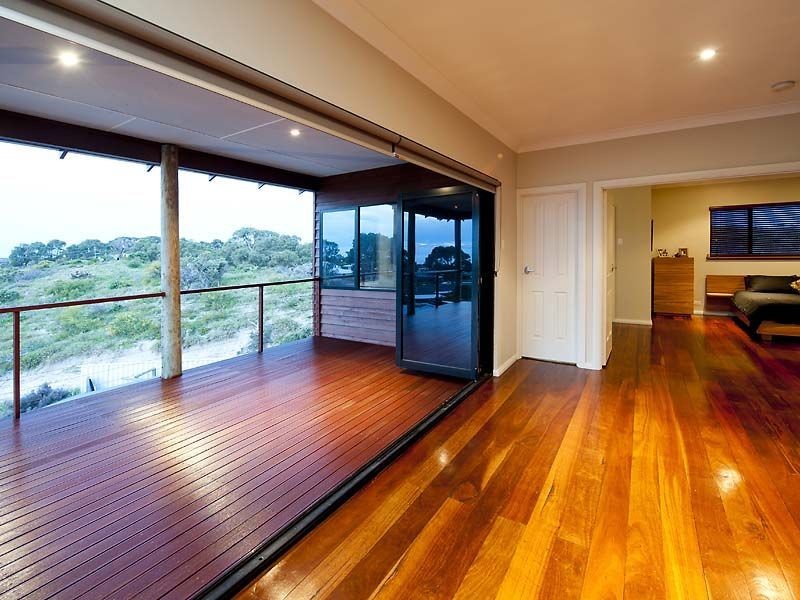 11 Charlotte Court, Madora Bay WA 6210