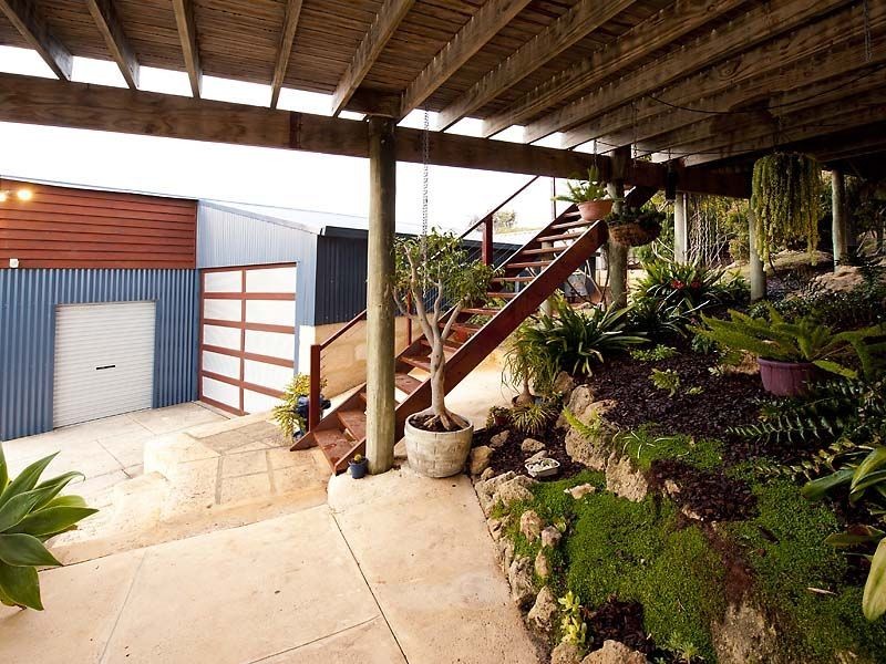 11 Charlotte Court, Madora Bay WA 6210