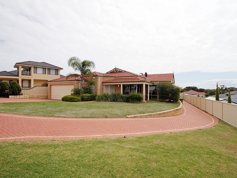 16 Greenshank Mews, Wannanup WA 6210