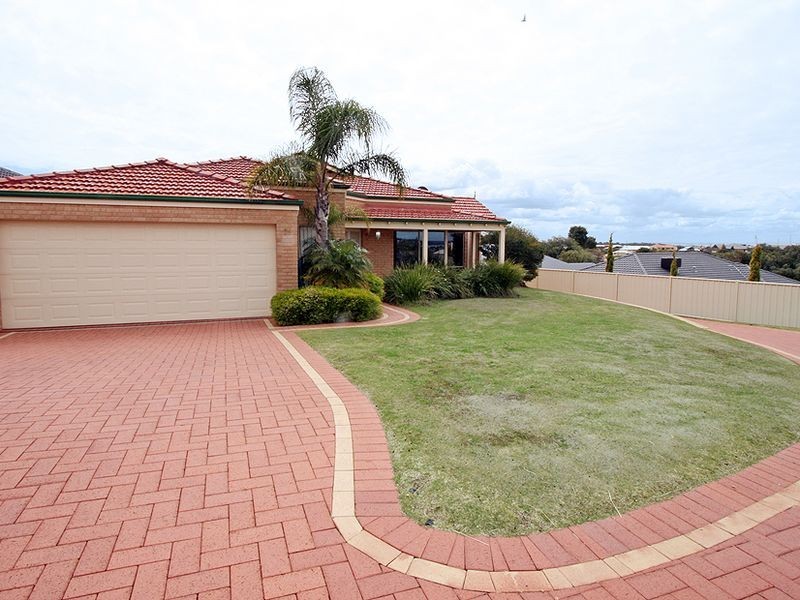 16 Greenshank Mews, Wannanup WA 6210