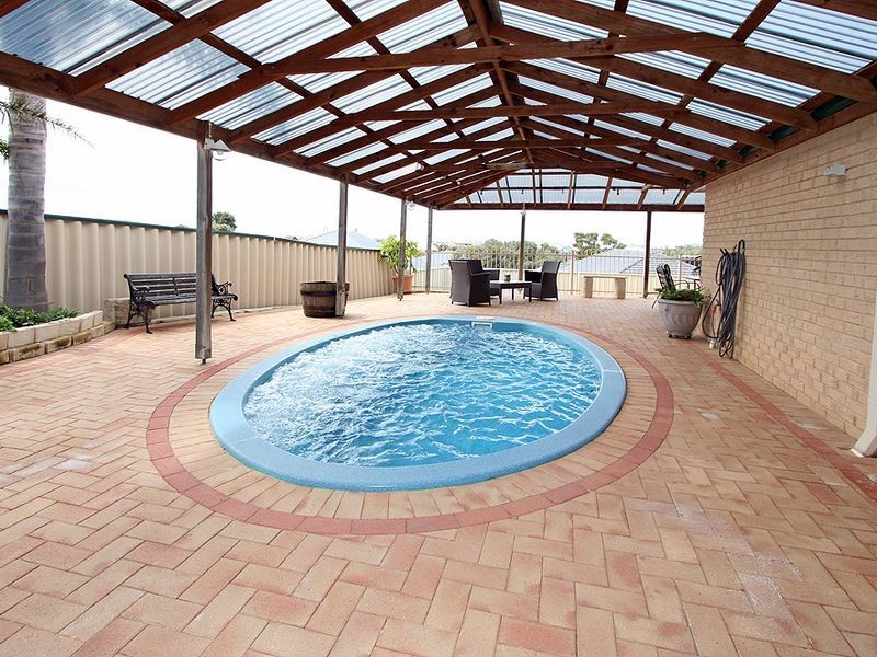 16 Greenshank Mews, Wannanup WA 6210