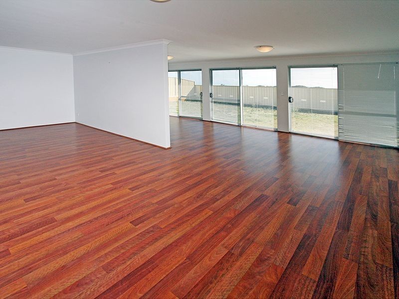 85 Cawana Parkway, Lakelands WA 6180