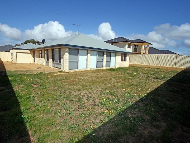 85 Cawana Parkway, Lakelands WA 6180