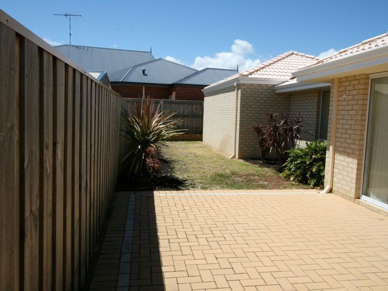 47 Carissa Turn, Halls Head WA 6210