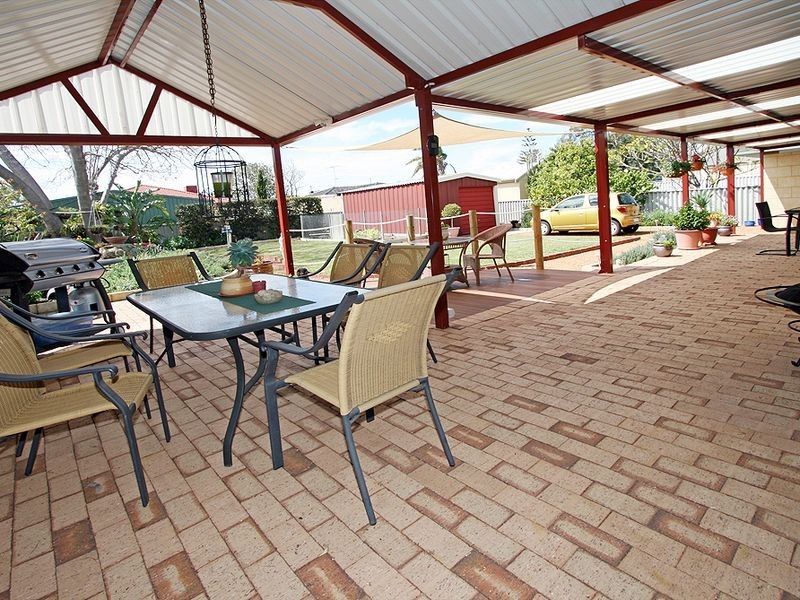 40 Loxton Street, Dudley Park WA 6210