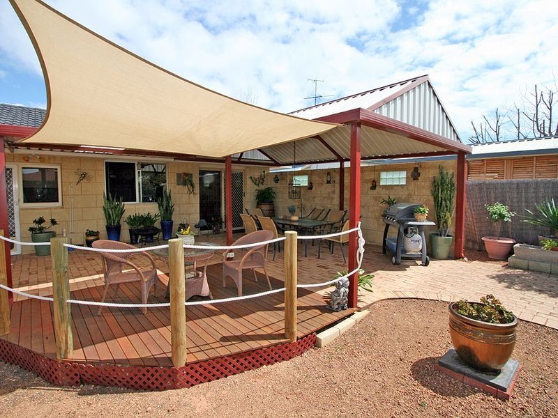 40 Loxton Street, Dudley Park WA 6210