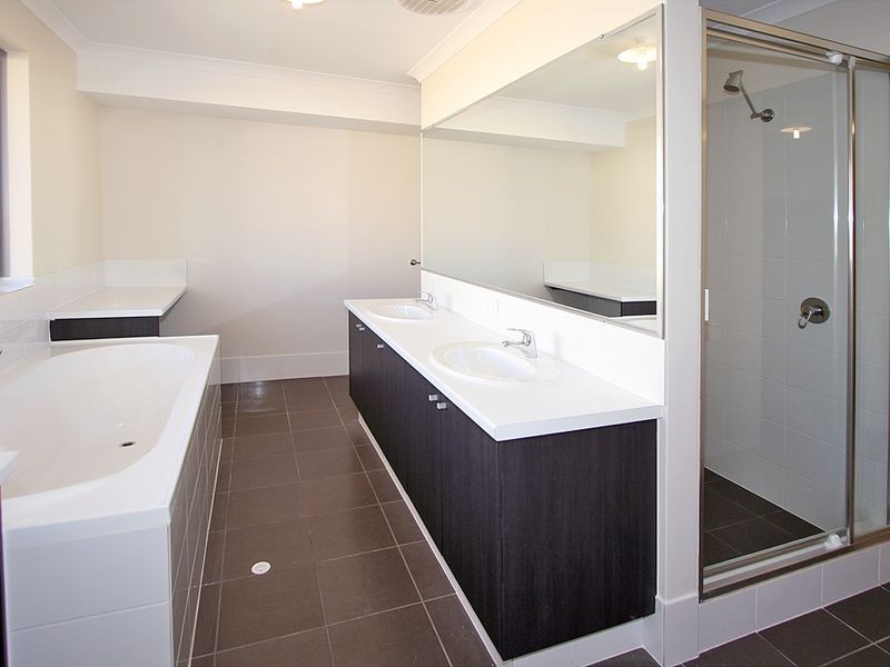 86 Cawana Parkway, Lakelands WA 6180