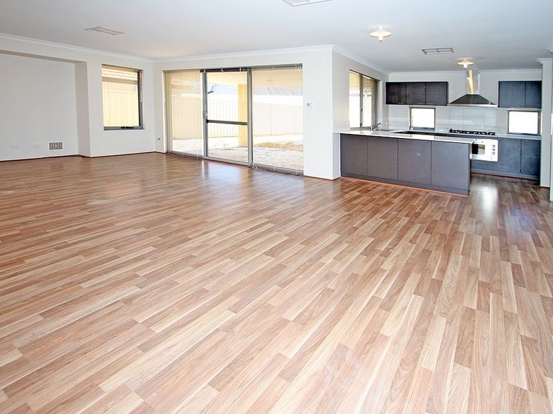 86 Cawana Parkway, Lakelands WA 6180