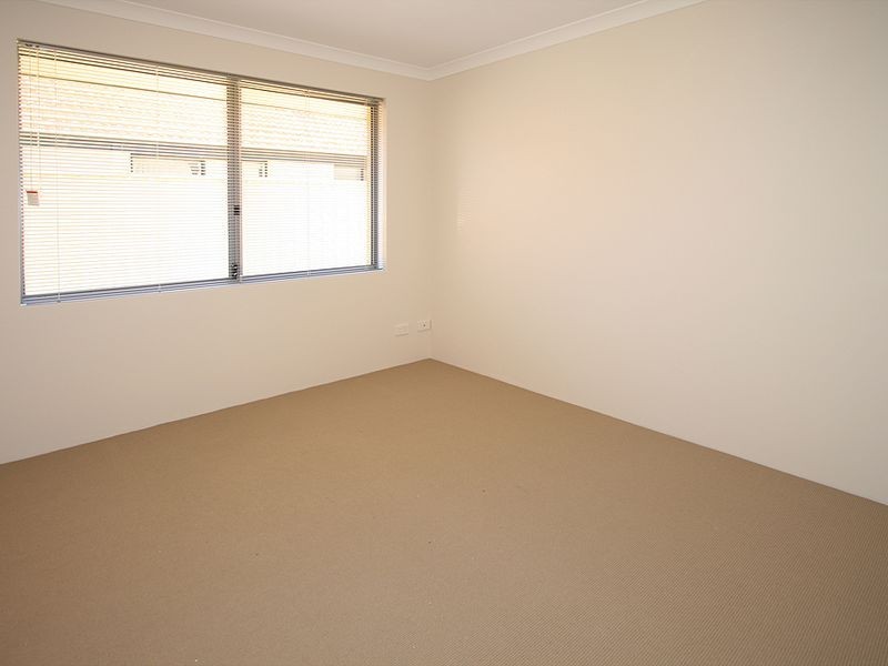 86 Cawana Parkway, Lakelands WA 6180