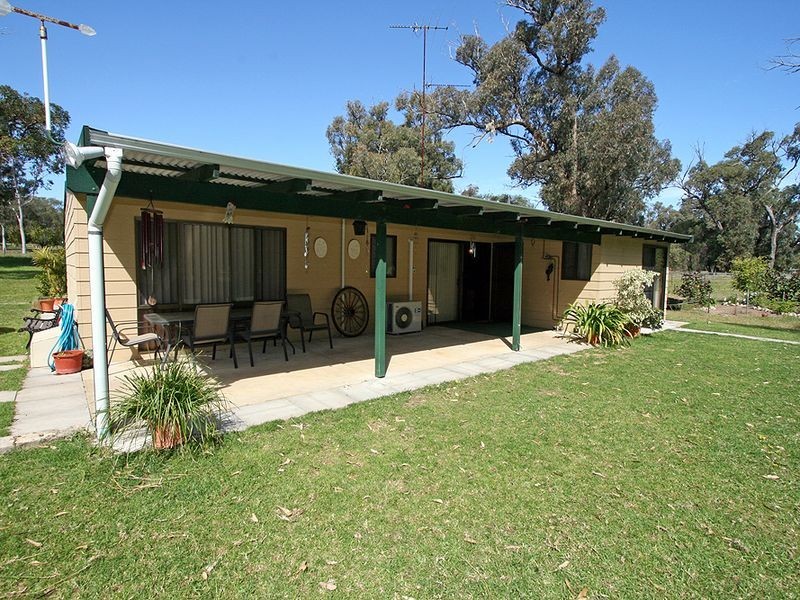 44 Peppermint Drive, Lake Clifton WA 6215