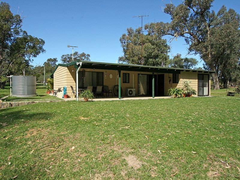 44 Peppermint Drive, Lake Clifton WA 6215