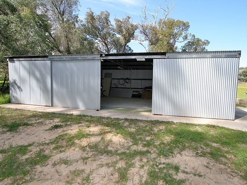 44 Peppermint Drive, Lake Clifton WA 6215