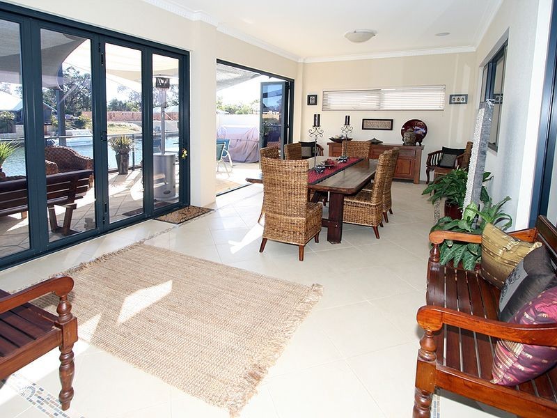 12 Ragamuffin Point, Halls Head WA 6210