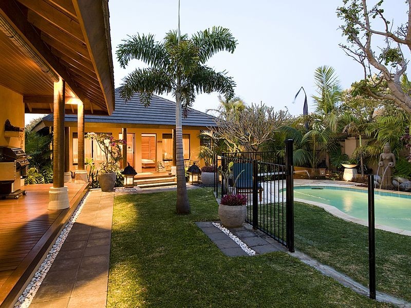 30 Yeedong Road, Falcon WA 6210