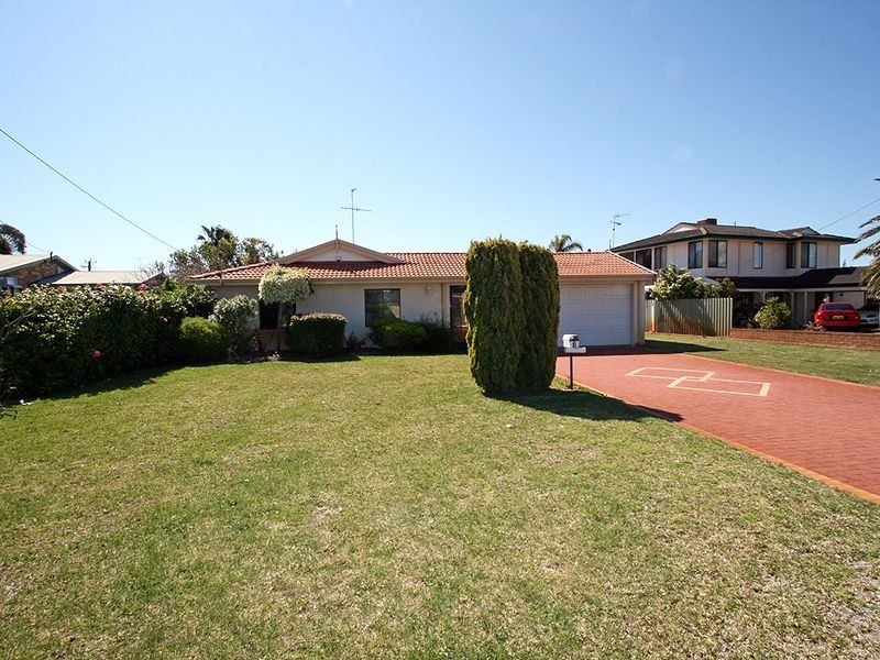 8 Pelican Place, Dudley Park WA 6210