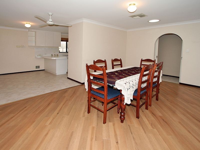 8 Pelican Place, Dudley Park WA 6210