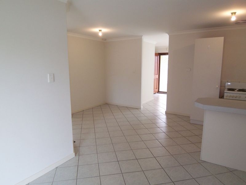 2/17 Wildair Court, Greenfields WA 6210