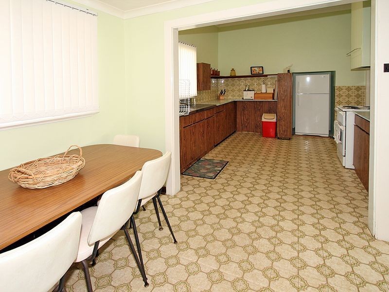 21 Janis Street, Halls Head WA 6210