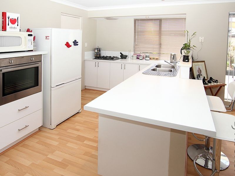 3 Bertha Loop, Dudley Park WA 6210