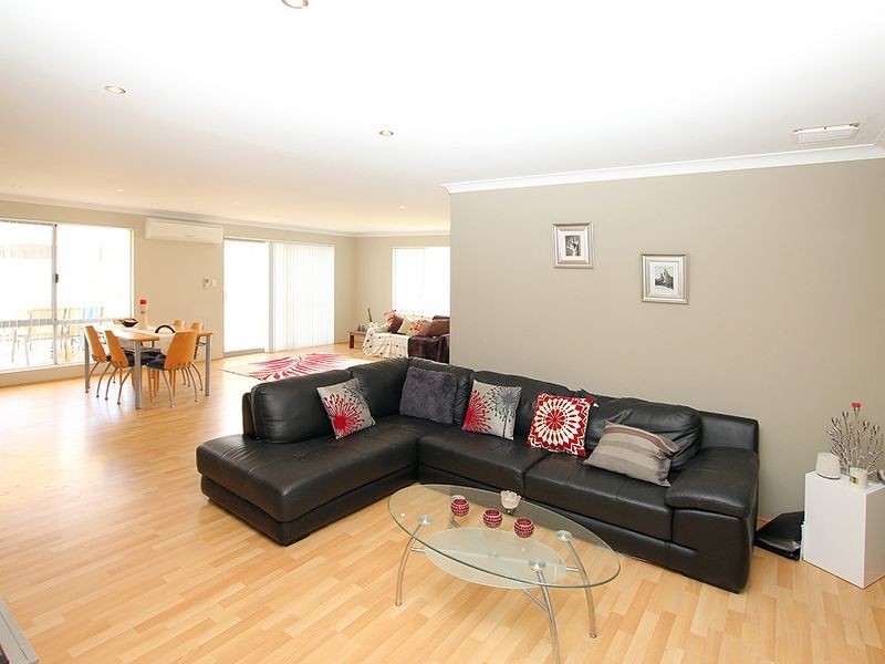 3 Bertha Loop, Dudley Park WA 6210