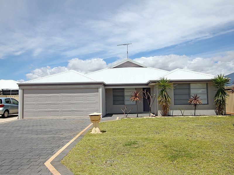 3 Bertha Loop, Dudley Park WA 6210