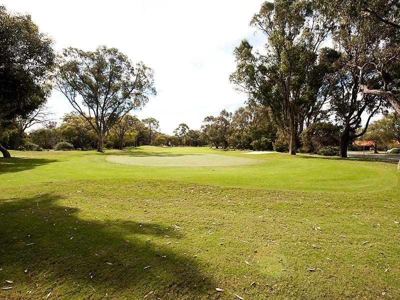 14 Glencoe Parade, Halls Head WA 6210