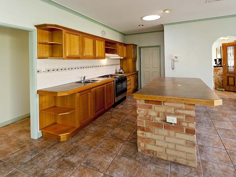 14 Glencoe Parade, Halls Head WA 6210