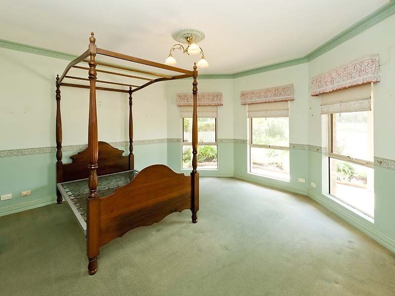 14 Glencoe Parade, Halls Head WA 6210