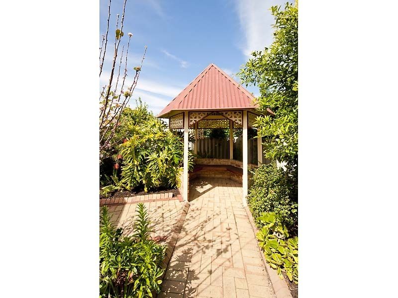 14 Glencoe Parade, Halls Head WA 6210