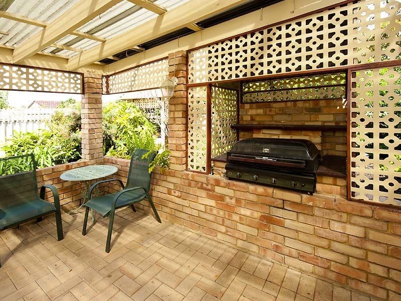 14 Glencoe Parade, Halls Head WA 6210