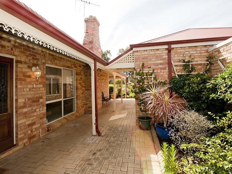 14 Glencoe Parade, Halls Head WA 6210