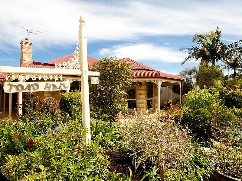 14 Glencoe Parade, Halls Head WA 6210