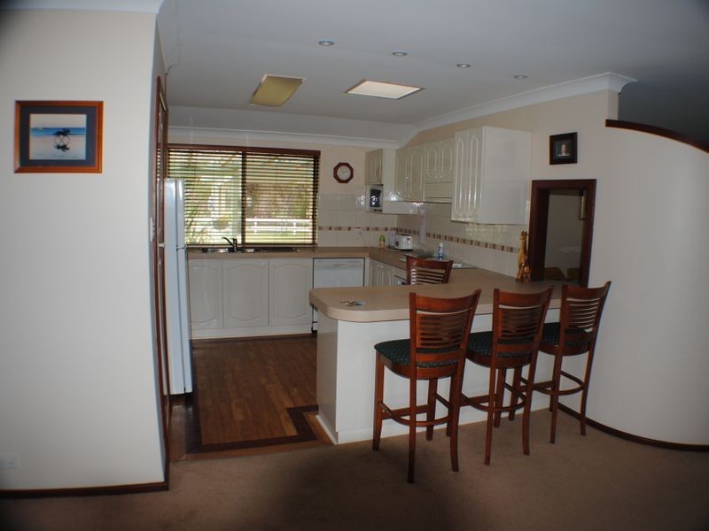 338 Newnham Road, Lake Clifton WA 6215