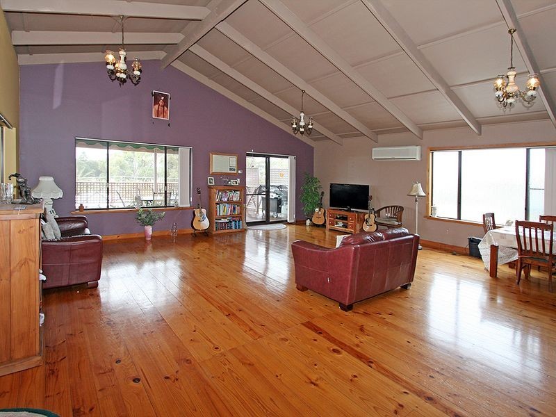 35 Hill Street, Halls Head WA 6210