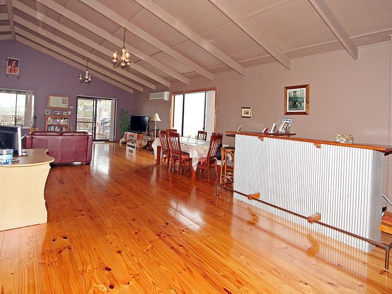 35 Hill Street, Halls Head WA 6210