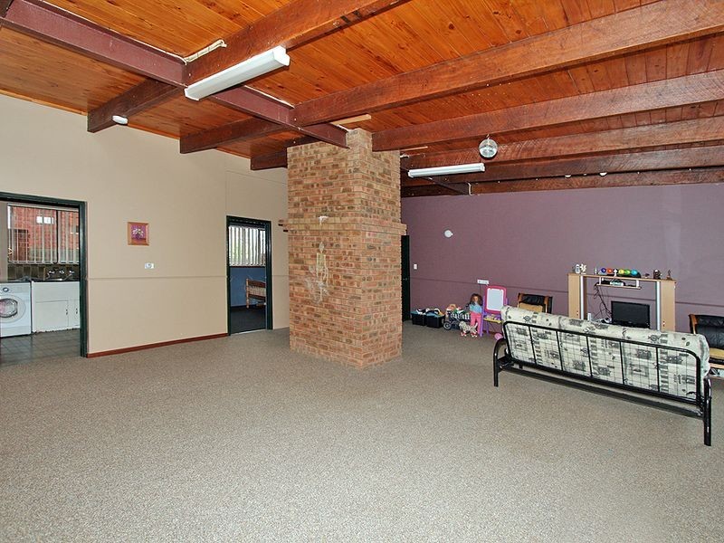 35 Hill Street, Halls Head WA 6210