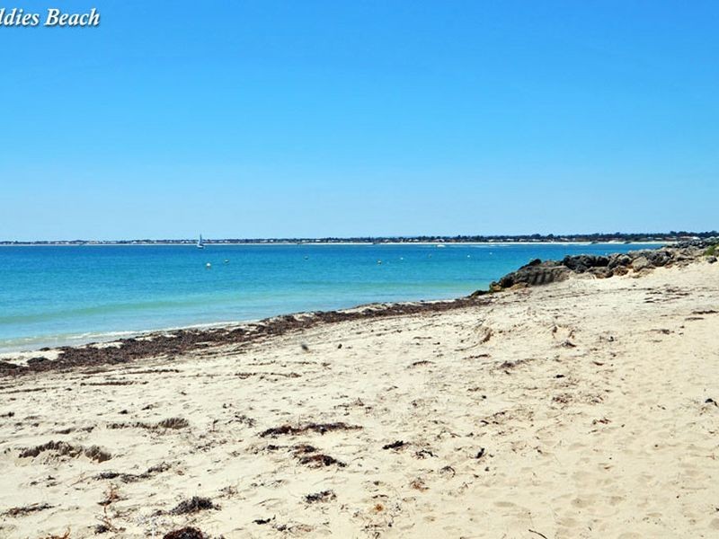 35 Hill Street, Halls Head WA 6210