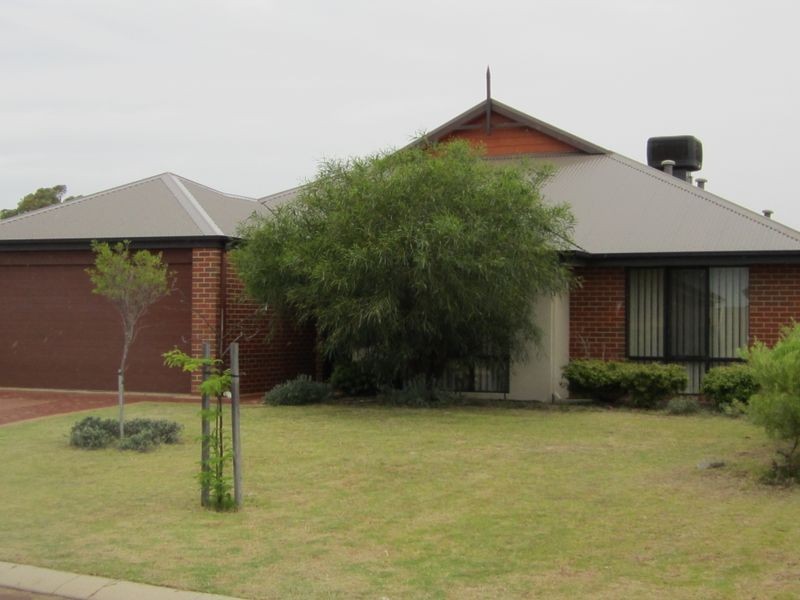 10 Teague Way, Lakelands WA 6180