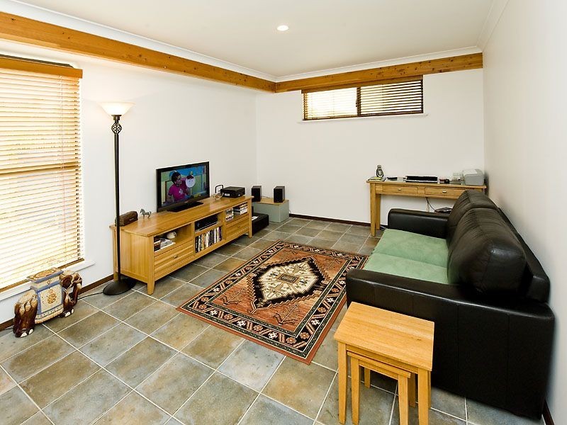 16 Ivanhoe Crescent, Falcon WA 6210
