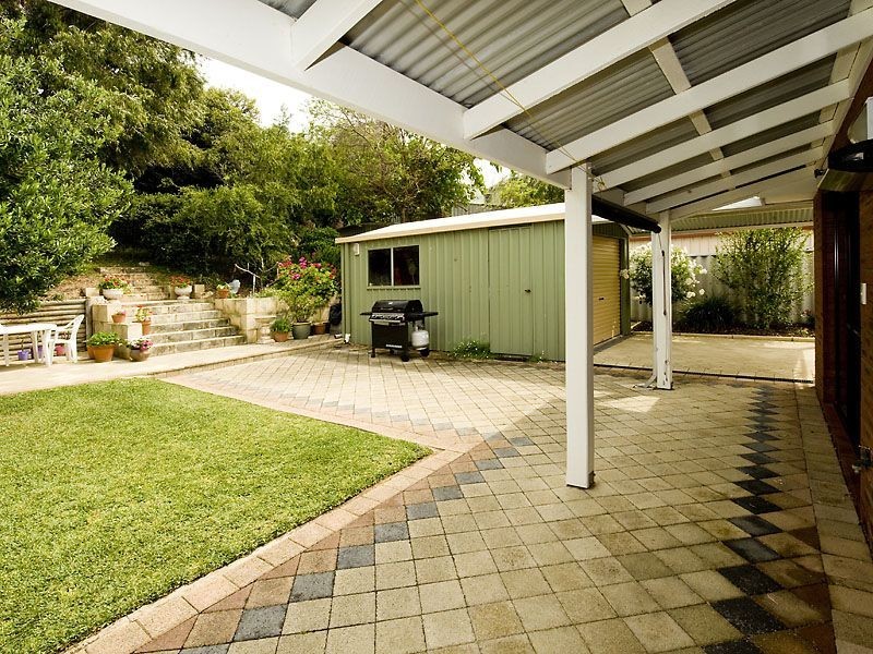 16 Ivanhoe Crescent, Falcon WA 6210