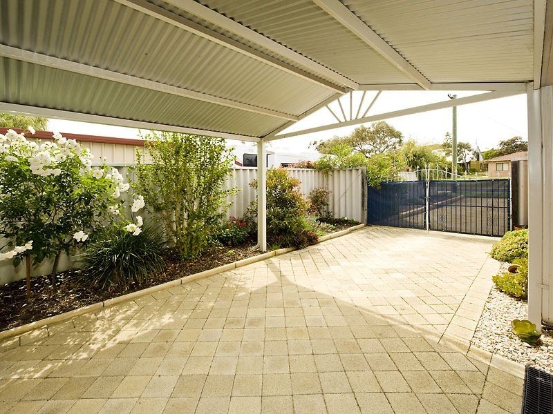 16 Ivanhoe Crescent, Falcon WA 6210