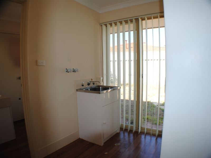 27 Windermere Way, Greenfields WA 6210