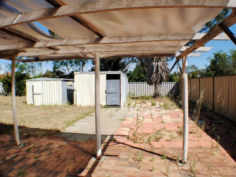 27 Windermere Way, Greenfields WA 6210