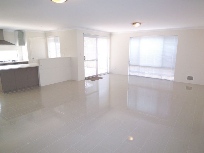 1 Lily Court, Dawesville WA 6211