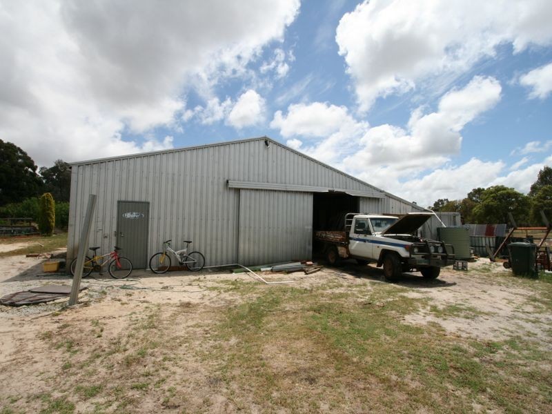 38 Shenton Road, Barragup WA 6209