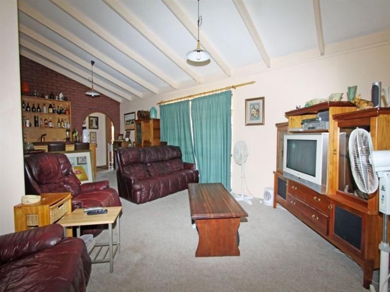 38 Shenton Road, Barragup WA 6209