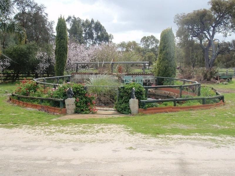 38 Shenton Road, Barragup WA 6209