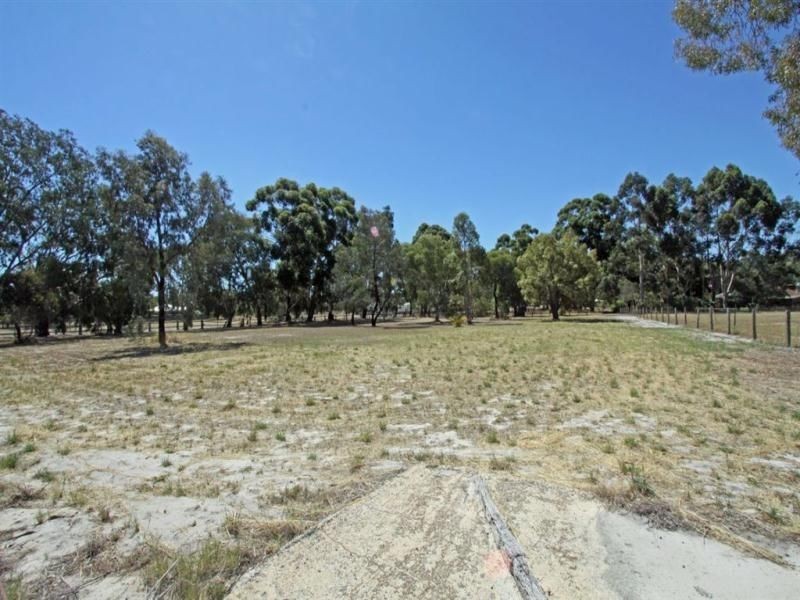 38 Shenton Road, Barragup WA 6209