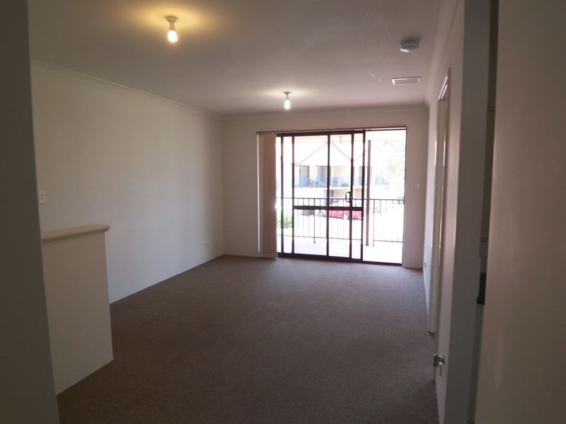 18/70 Waldron Boulevard, Greenfields WA 6210