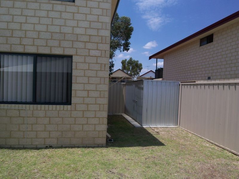 18/70 Waldron Boulevard, Greenfields WA 6210